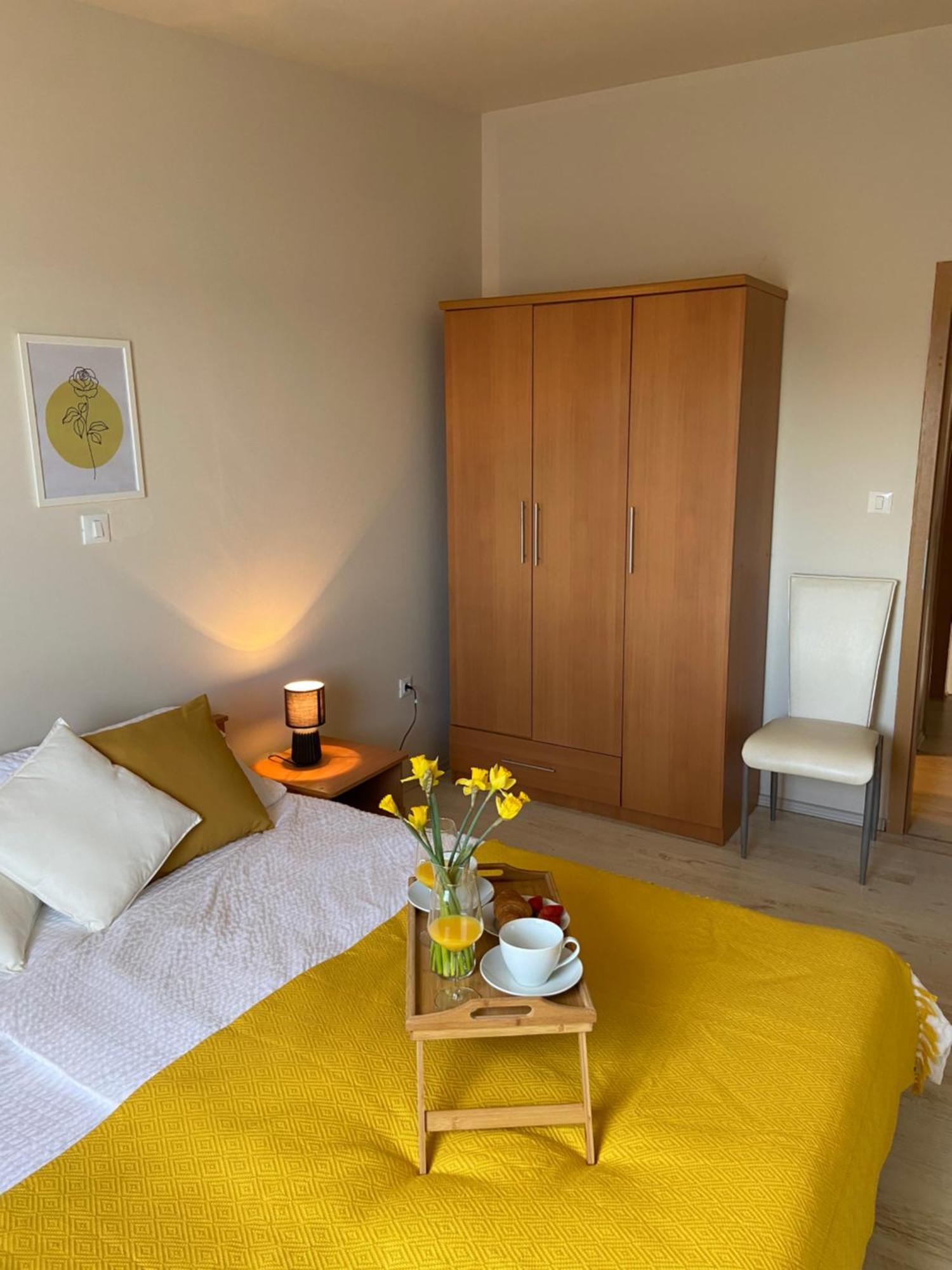 Apartments Eva Savar Εξωτερικό φωτογραφία