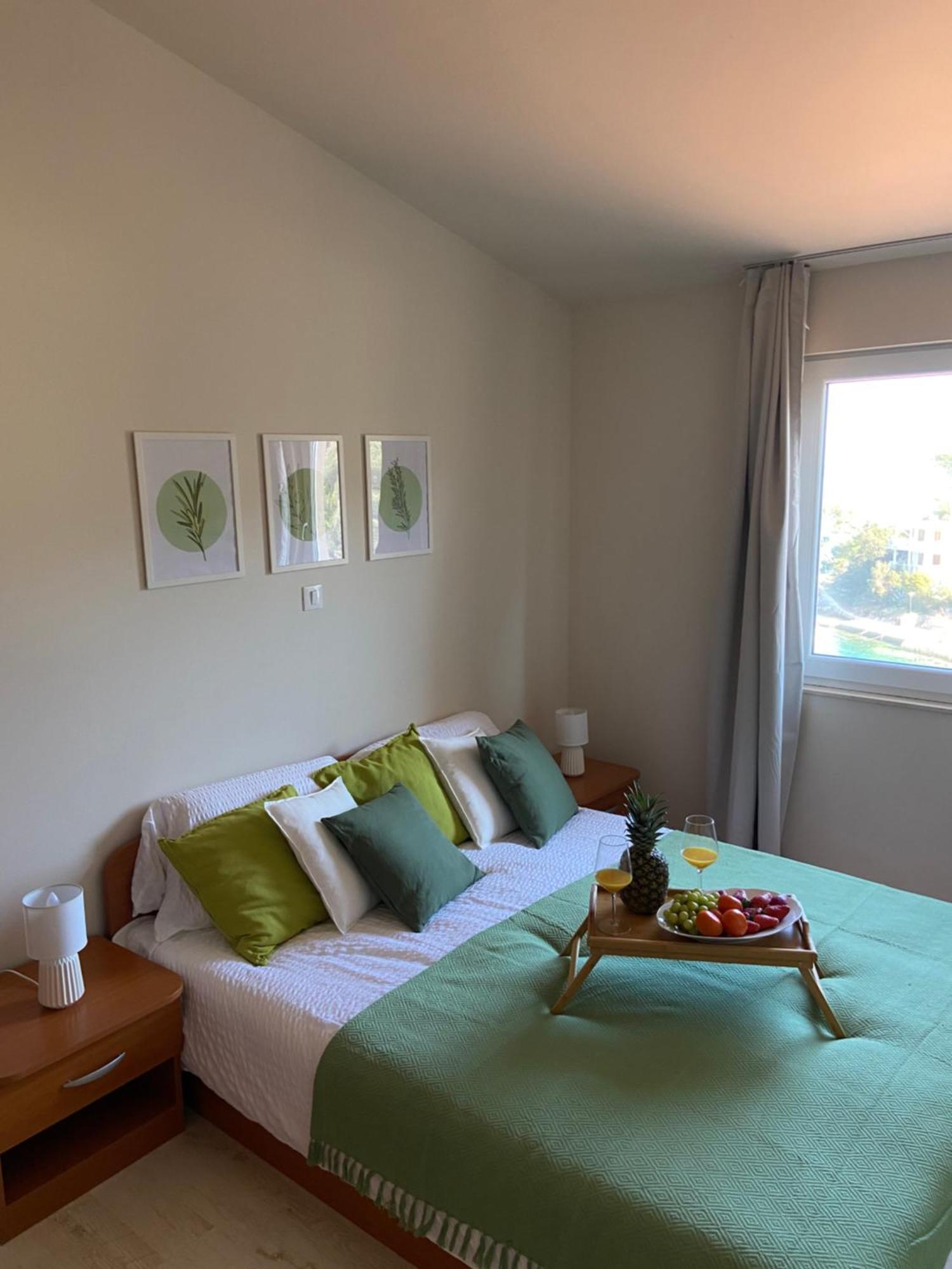Apartments Eva Savar Εξωτερικό φωτογραφία
